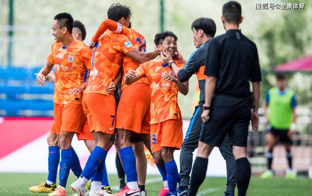 【milan米兰app官网】
央视现场直播 中超第二轮迎强强对话！鲁能战江苏打击两连胜！(图7)