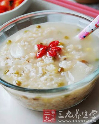 【milan米兰】澳足总: 萨瑟兰鲨鱼 VS 猛男联队再现小