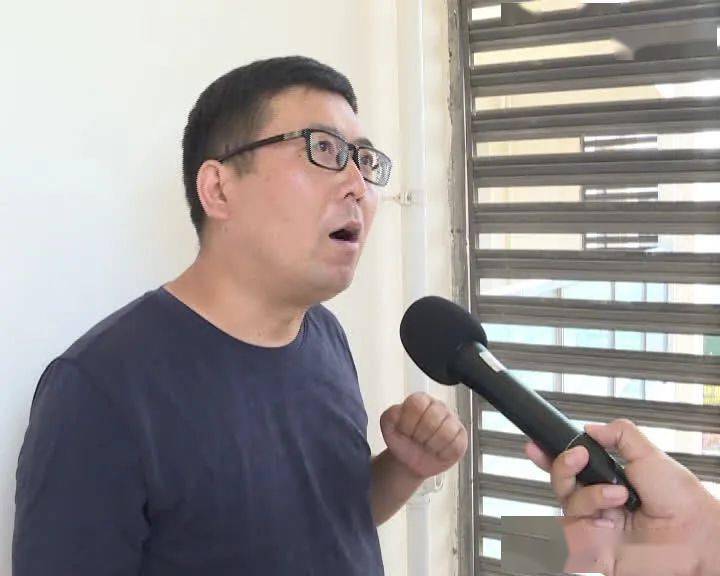 米兰官方网站-业主:“空调不能在外面装！”开发公司:可以把师傅从楼顶抬下来！(图6)